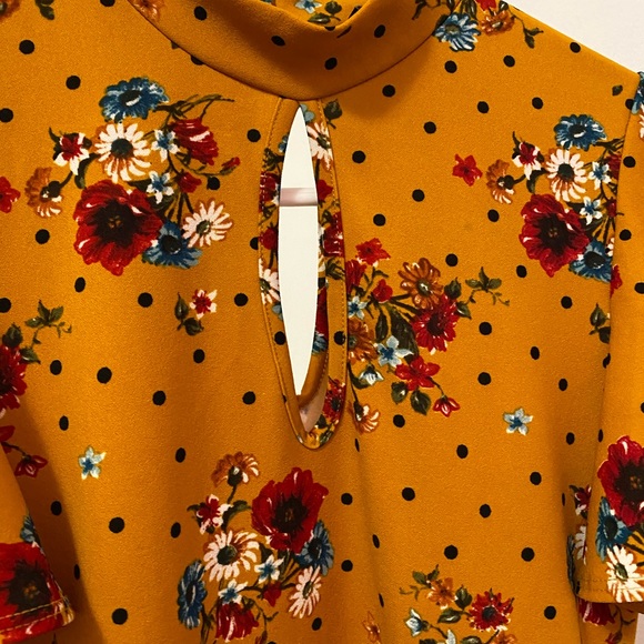 DRESSCODE L.A. Size M. Mustard Yellow Dress. - Picture 10 of 16